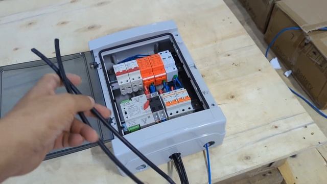 Hướng Dẫn Lắp Tủ điện đấu Sẵn Cho Inventer Deye Hoặc Luxpower Dùng CT