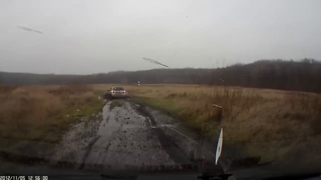 Suzuki SX 4 в грязи