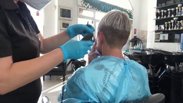 pixie Hairstyles | pixie Haircut Tutorial | Short Haircut For Women смотреть онлайн