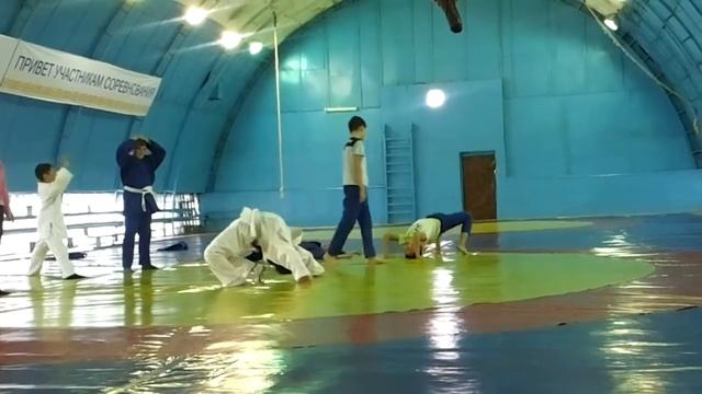 Гимнастический мост смотреть онлайн