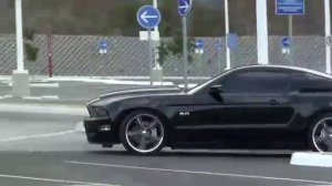 форд мустанг  офигенный  звук мотора