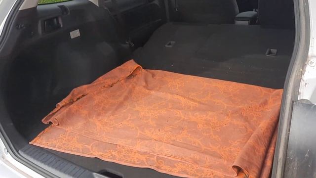 Обзор салона и багажника Toyota Corolla Fielder 2019 гибрид смотреть онлайн