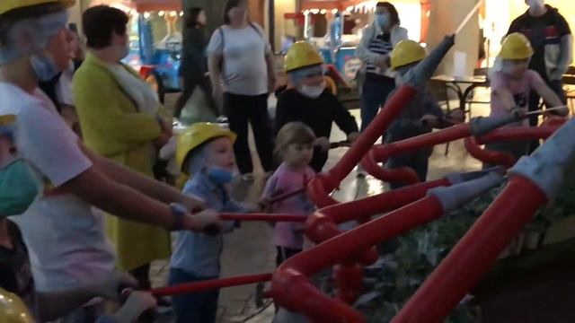 SOS! Пожар в Кидзании!!! смотреть онлайн