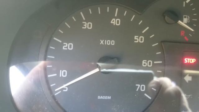 Renault Megane poor engine running (špatný chod motoru) смотреть онлайн