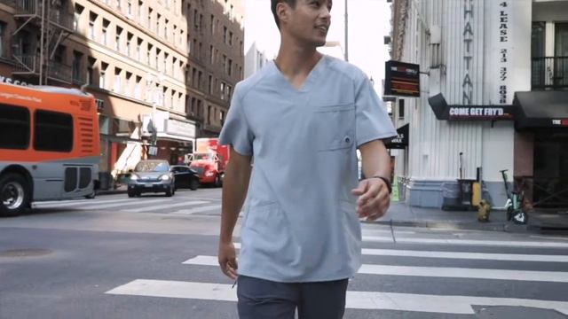 Filipina quirúrgica Cherokee Infinity CK900A y pantalón jogger CK004A antimicrobial o antibacterial смотреть онлайн