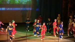 "Мы маленькие дети, нам хочется гулять! Танец"