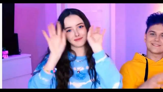 полина велл и милс кел/ влюбилась в друга смотреть онлайн