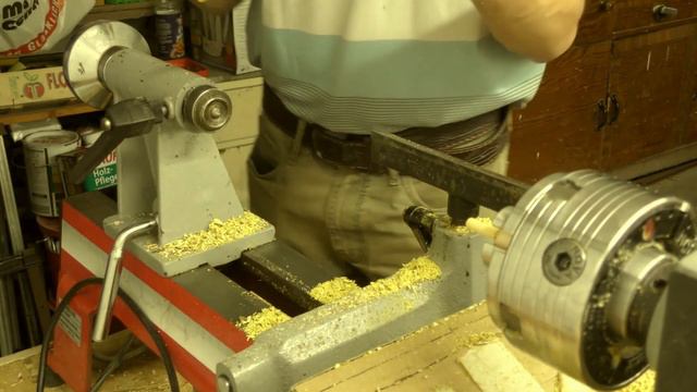 Turning wooden quills/penholders, Federhalter aus Holz drechslen смотреть онлайн