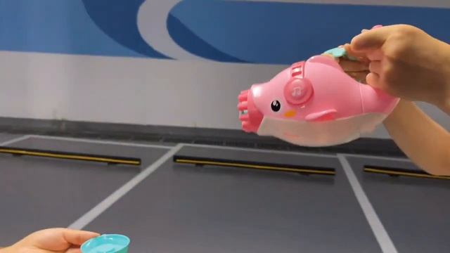 Dolphin Bubble Gun 2021 fun Toys & Game For Kids 1296 смотреть онлайн