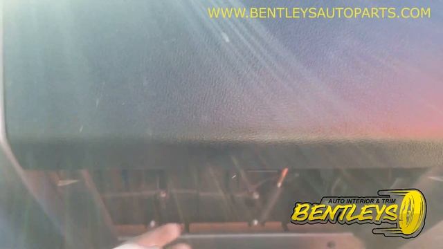 HOW TO REMOVE A 2004 - 2008 F150 f-150 PASSENGERS DASH PANEL TRIM COVER. SHOWING HIDDEN SCREWS... смотреть онлайн
