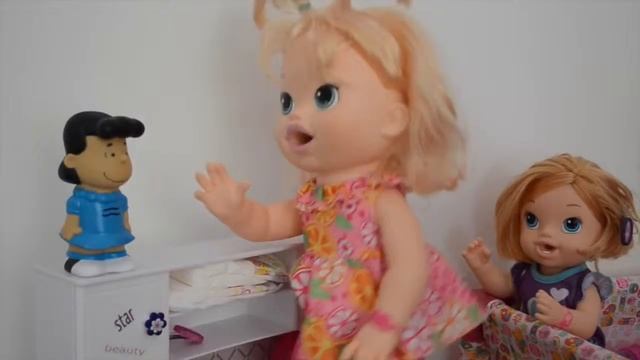 Baby Alive Моя Кукла делает красивые Прически для Волос!!! В Английский Tototoykids смотреть онлайн