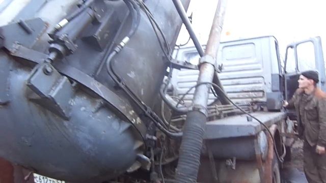 Проверка илососа КО-510 на шасси Зил-433362 смотреть онлайн