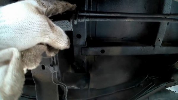 Замена тросов ручника уаз патриот