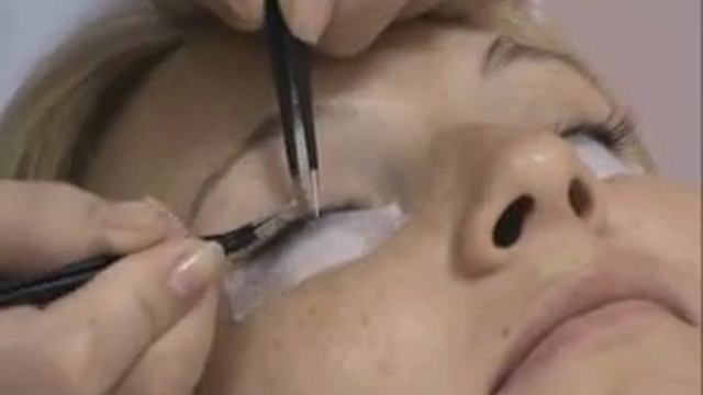 Уроки наращивания ресниц в Донецке смотреть онлайн