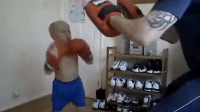 Маленький чемпион юфс смотреть онлайн