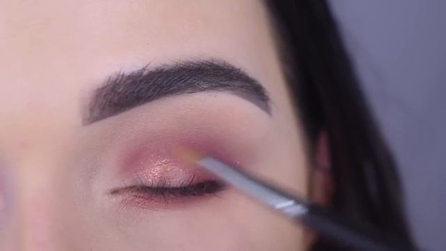 Mally Mallywood Eyeshadow Palette | Rose Gold Eye Makeup Tutorial смотреть онлайн