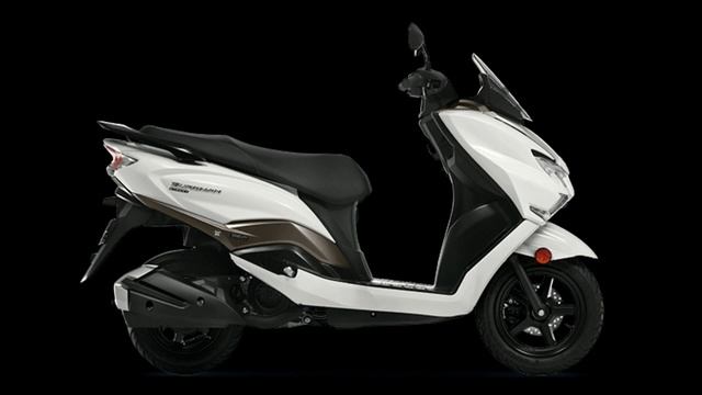 Honda Click/Vario 125i Vs Suzuki Burgman Street 125 | Specs and Price Comparison 2021 смотреть онлайн