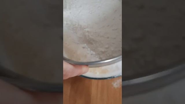 Яблочно-грушевый маковый пирог /Shorts смотреть онлайн