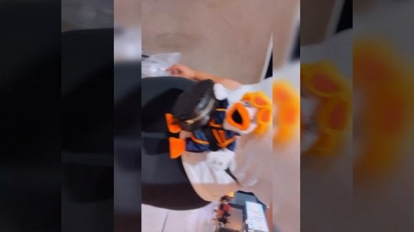 ButterCream19 at a baseball game in the VIP SKYBOX ?