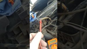 Не горит ближний свет Renault scenic 2 2008 года 1.5 dci