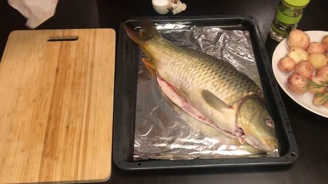 Как приготовить карпа с картофелем в духовке. смотреть онлайн