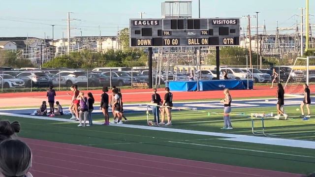 MS Girls 8th grade District Track Meet @ Georgetown HS 4x2 relays #4x2relays #middleschooltrack смотреть онлайн
