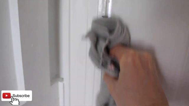 AMAZING Baby Oil Hack! Squeaky Hinge Fix| Alternatives To WD40 | Life Hacks