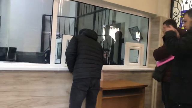 Командир сказал хватайте ,и ведите на 2 этаж! смотреть онлайн