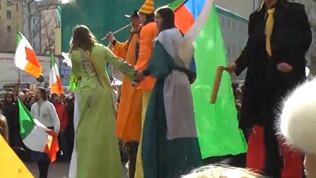 22 03 09 День Святого Патрика Старый Арбат Альтернативный парад 007 смотреть онлайн