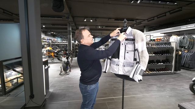 IXS | Tour LT Jacket Montevideo-Air 2.0 | All Angles Covered!