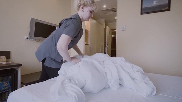 Как красиво заправить постель? | Пермь смотреть онлайн