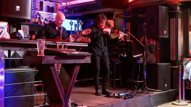 Two Siberians — Yokhor (Белый Острог — Ёхор) смотреть онлайн