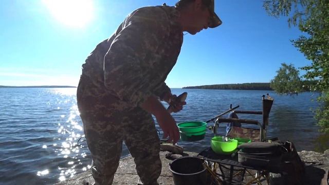 Клюёт только КРУПНЯК! Ловля крупной плотвы на озере Синара. смотреть онлайн