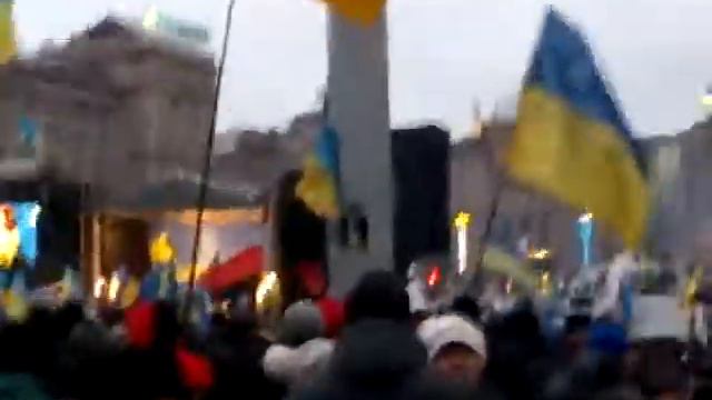 Євромайдан 2013 - Тарас Чубай, «Із янголом на плечі» смотреть онлайн