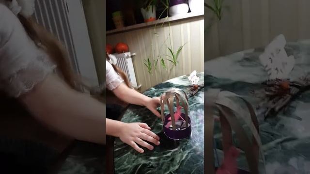 Поделки птица в клетке и паук смотреть онлайн