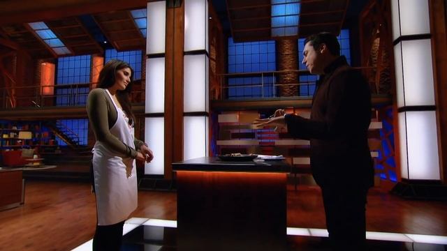 Would You Go For The Secret or Safe Mystery Box? | MasterChef Canada | MasterChef World смотреть онлайн