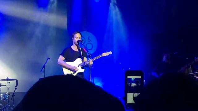 "Everybody Wants to Rule the World" cover - Atlas Genius LIVE at Ford's Go Small Live Big 11/15/16 смотреть онлайн