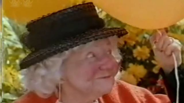 Tv Advert Tango (Old Lady) смотреть онлайн