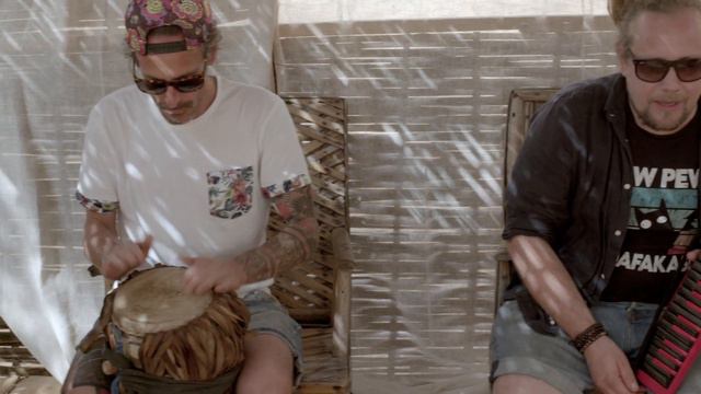 BONGO WHITE- SATTA MASSAGANA - COVER - Unplugged Version смотреть онлайн