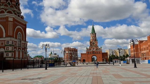 Бой курантов на Благовещенской башне в Йошкар-Оле смотреть онлайн