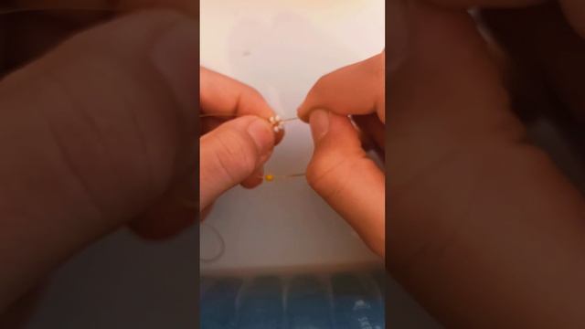 как легко зделать кольцо с ромашкой🌼🌼🌼 смотреть онлайн