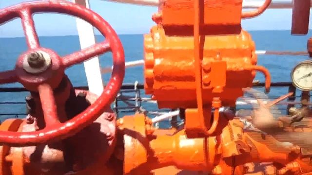 Первый рейс - Грузовые насосы газовозов смотреть онлайн