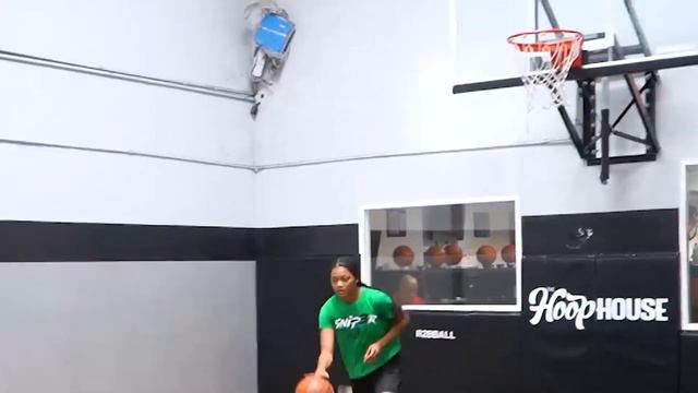 Доминируйте 1 на 1 Против более высоких игроков! 🏀 смотреть онлайн