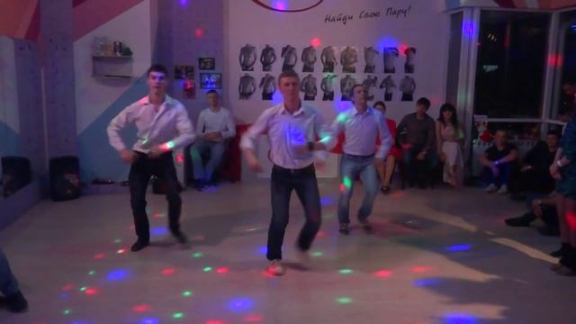 2016-03-07 Bachata Men Style смотреть онлайн