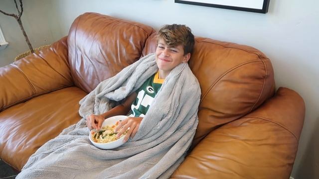 CHECKED OUT OF SCHOOL EARLY | HOME SICK | NOT FAKING SICK смотреть онлайн