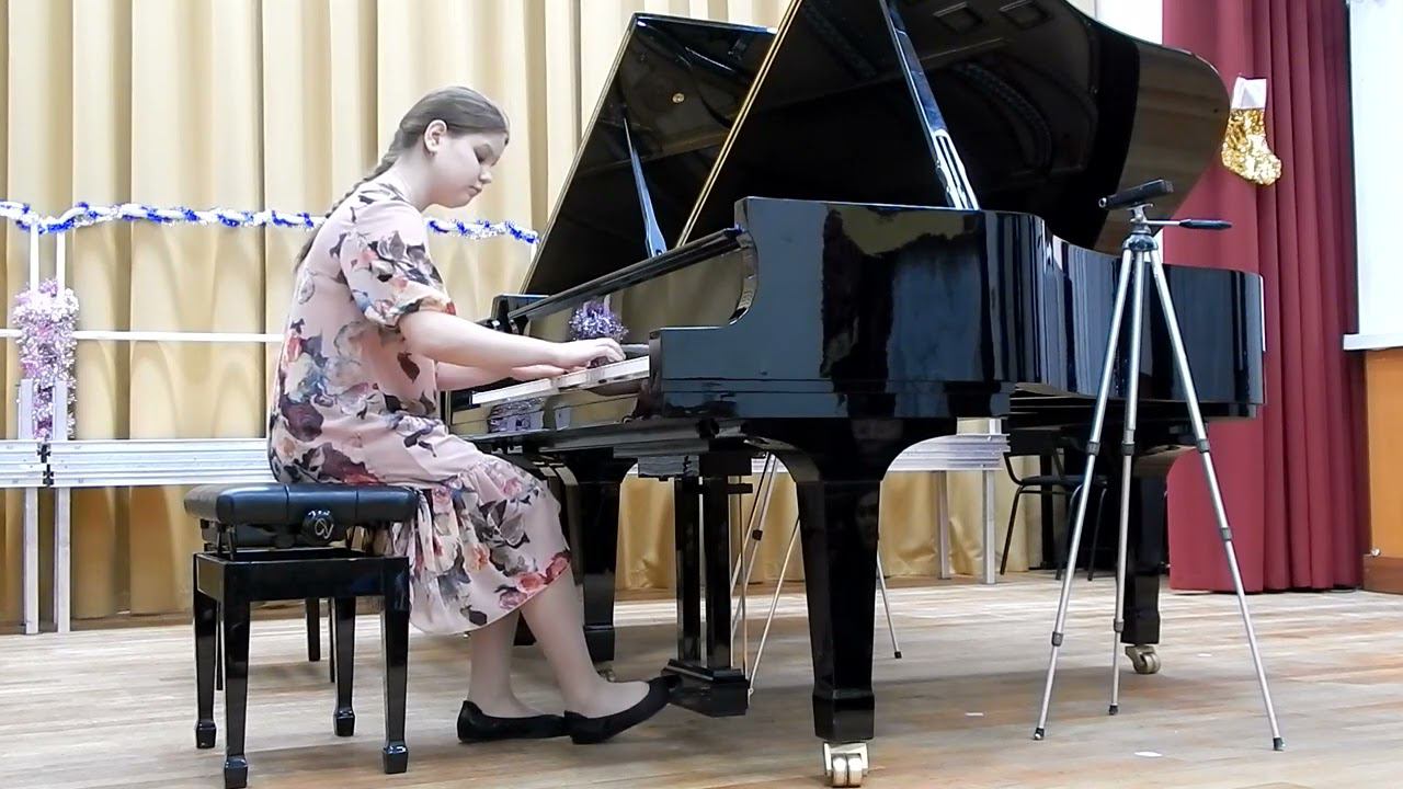 13. Р. Глиэр - «Прелюдия», исп. Алексакова Софья (5 класс) смотреть онлайн