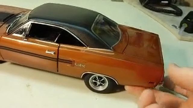 Custom 1:18 scale 1970 Plymouth GTX from GMP with working LED lighting! смотреть онлайн