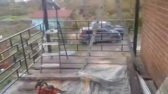 Навес над террасой,левый берег Тутаева. смотреть онлайн