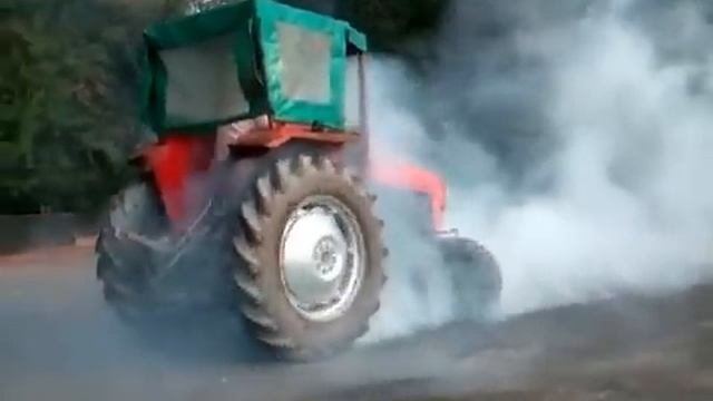 Сельский трактор смотреть онлайн