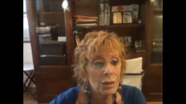 "Geometria d'amore" di Maria Vittoria Catapano. Voce recitante Rosanna Marani смотреть онлайн